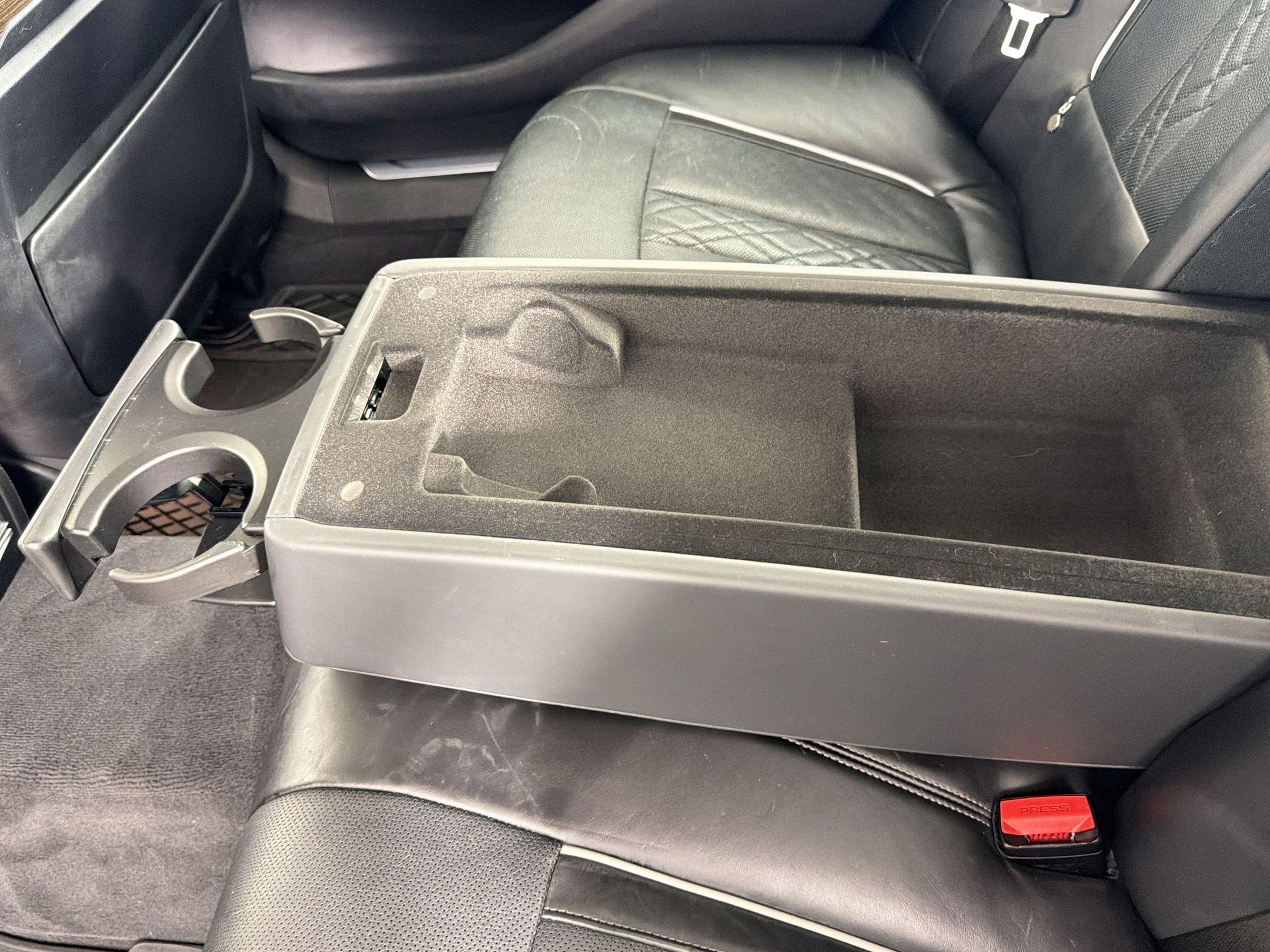 Used 2020 BMW 740i w/ Premium Package image 20