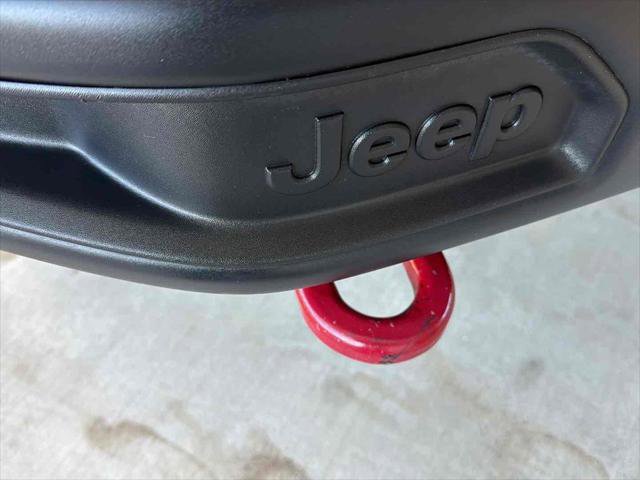 Used 2017 Jeep Wrangler Unlimited Rubicon image 8