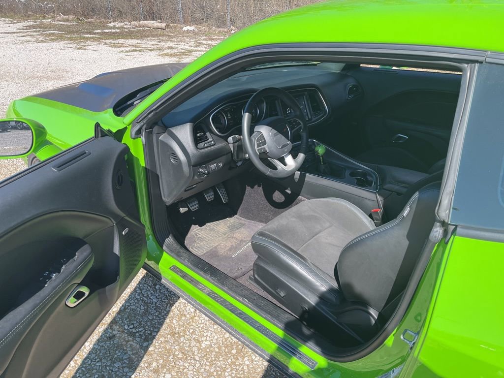 Used 2017 Dodge Challenger R/T Scat Pack w/ Dynamics Package image 9