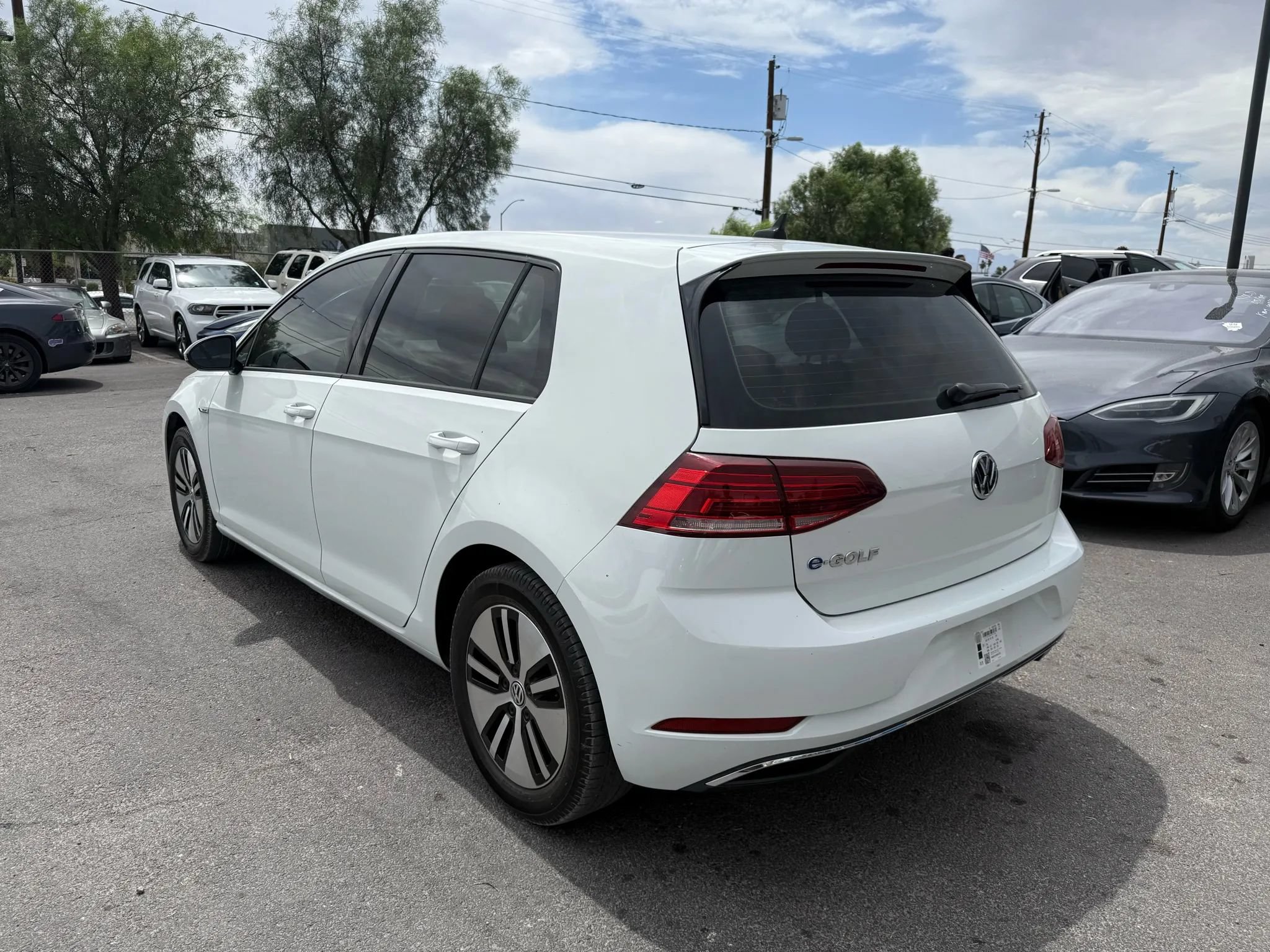Used 2019 Volkswagen e-Golf SE w/ Driver Assistance Package FWD image 7