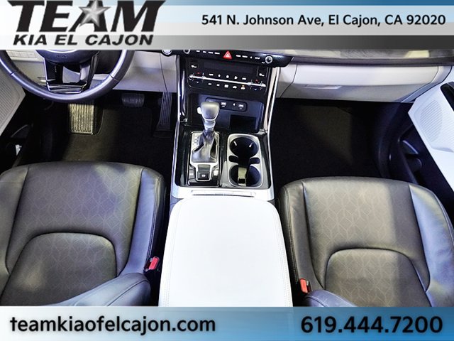 Certified 2024 Kia Carnival EX FWD image 25