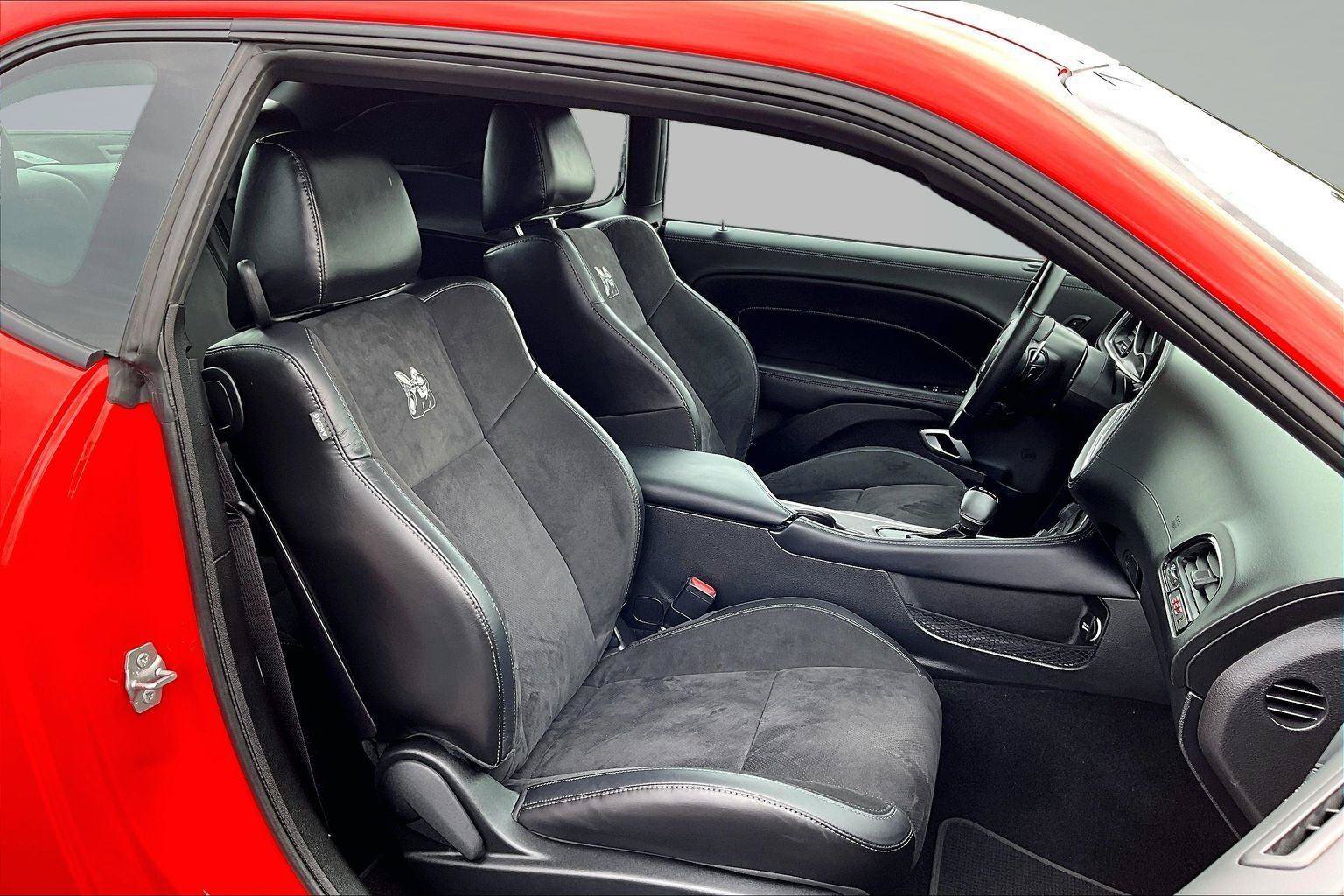 Used 2022 Dodge Challenger R/T Scat Pack w/ Plus Package RWD image 8