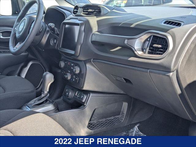 Used 2022 Jeep Renegade Latitude AWD/4WD image 23