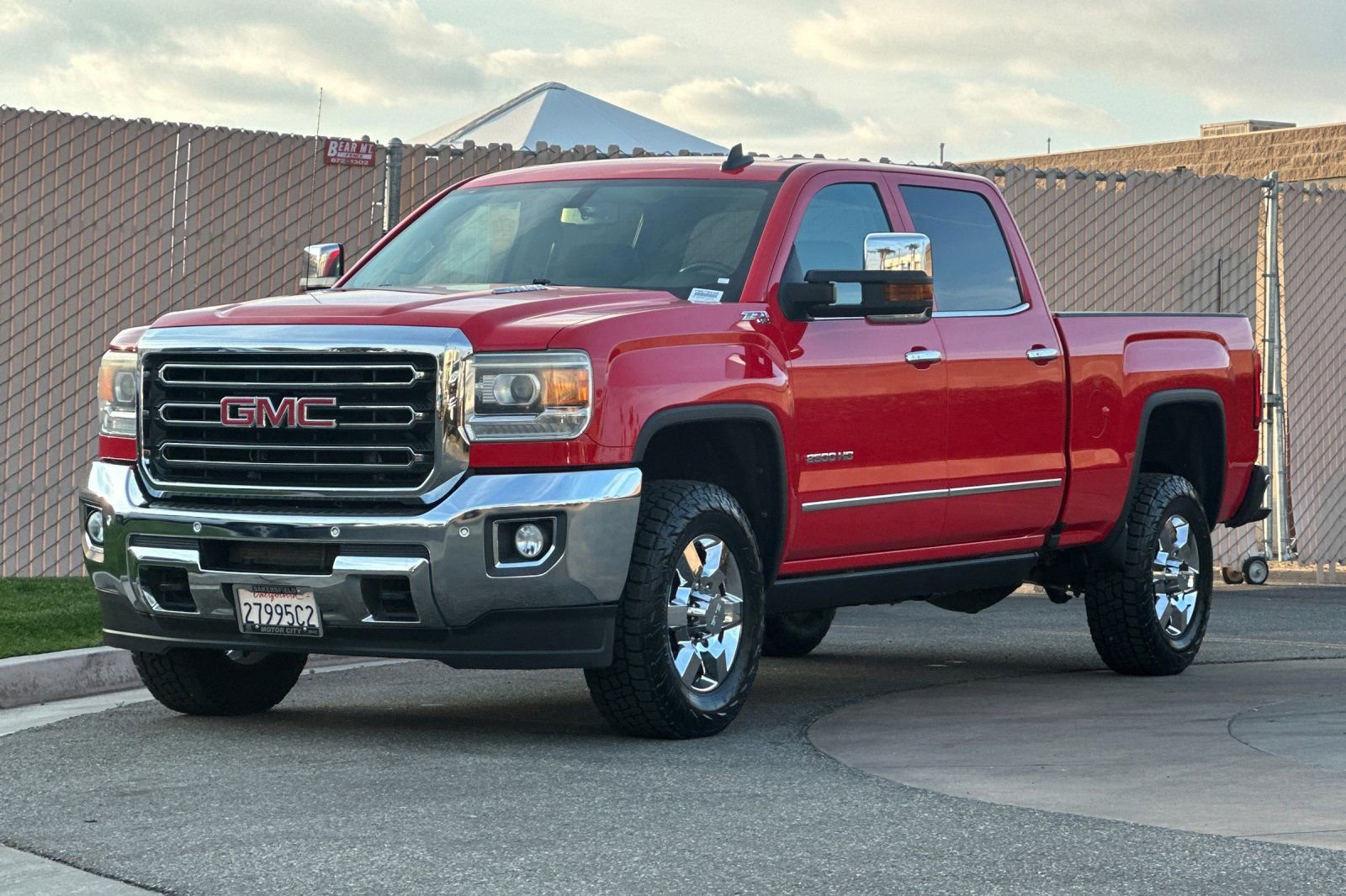 Used 2016 GMC Sierra 2500 SLT w/ Duramax Plus Package image 8