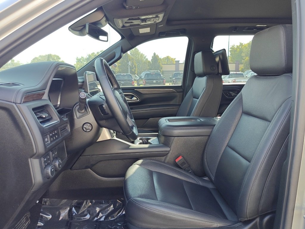 Used 2023 Chevrolet Tahoe Z71 w/ Luxury Package image 10