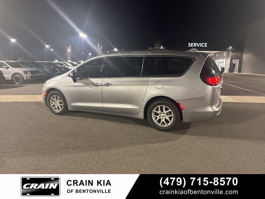 Used 2020 Chrysler Voyager Lxi image 8