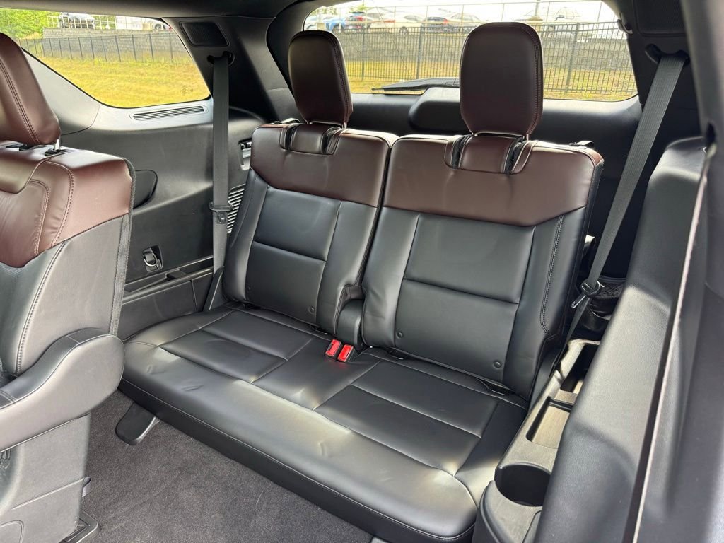 Used 2021 Ford Explorer Platinum w/ Equipment Group 601A AWD/4WD image 30