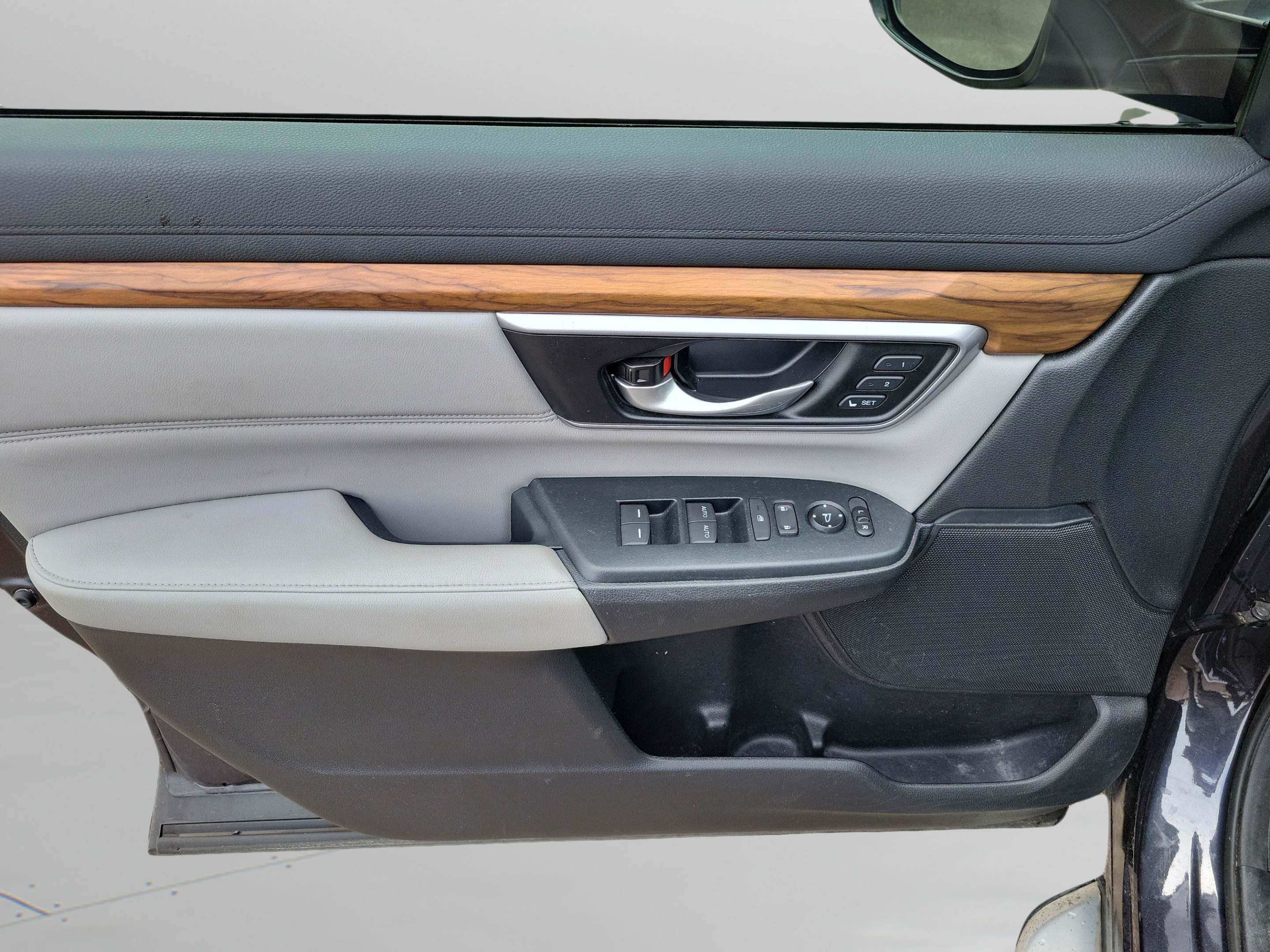 Used 2017 Honda CR-V EX-L image 23