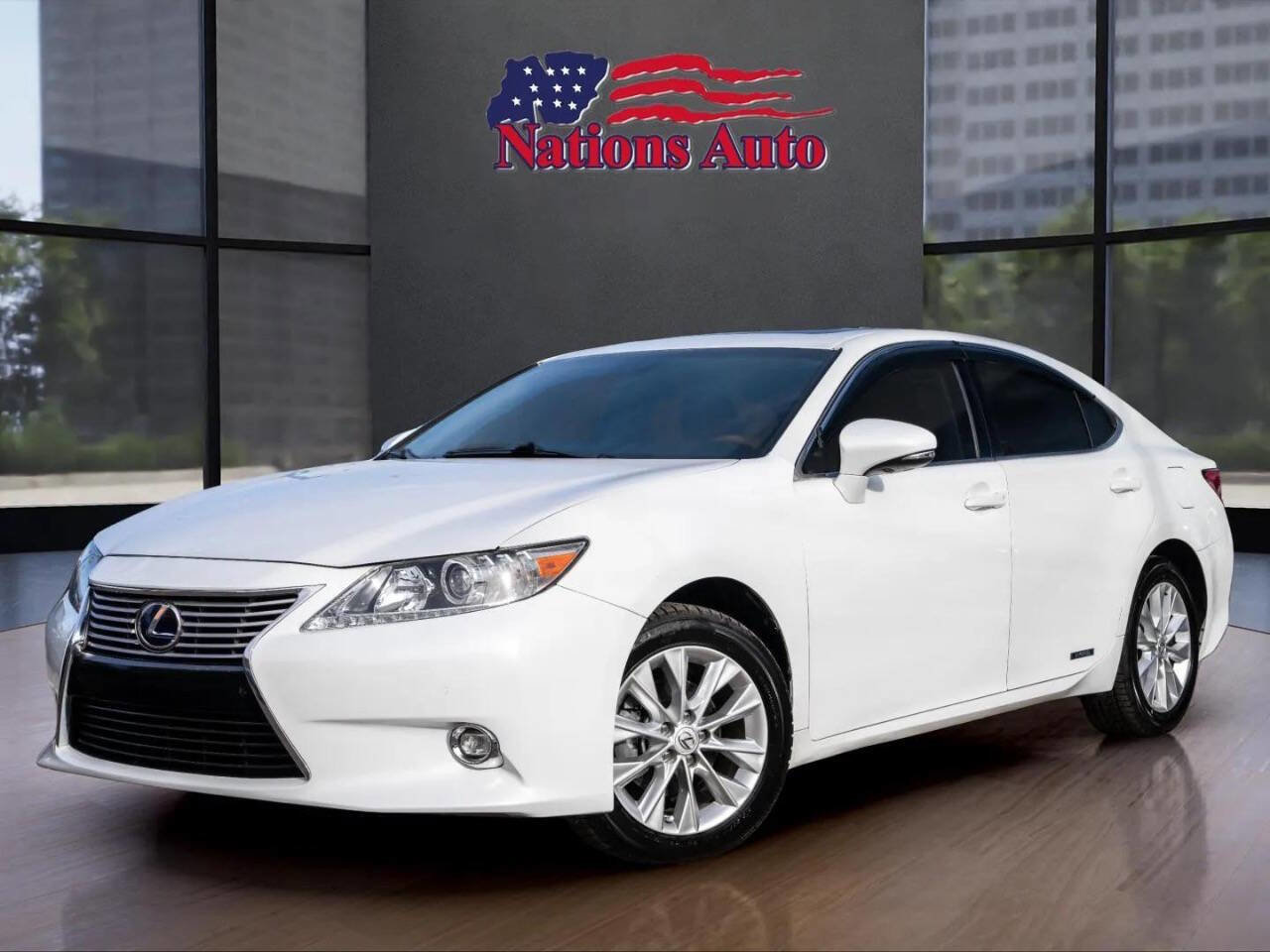 Used 2014 Lexus ES 300h w/ Luxury Package w/Bamboo Trim image 1