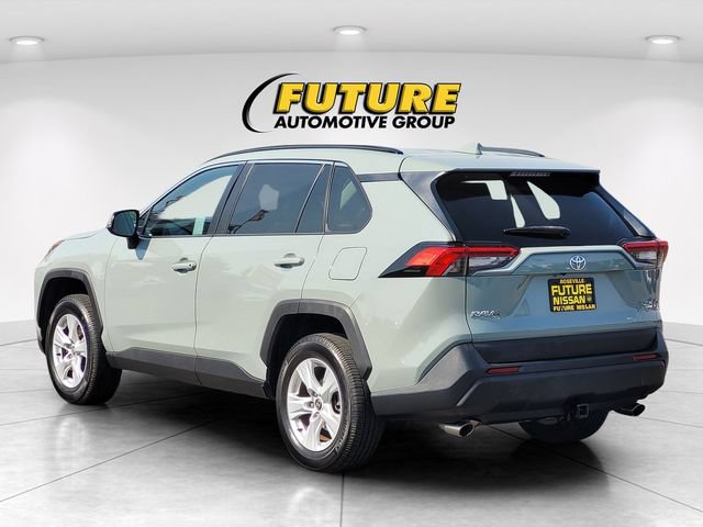 Used 2021 Toyota RAV4 XLE w/ XLE Grade Weather Package FWD image 7