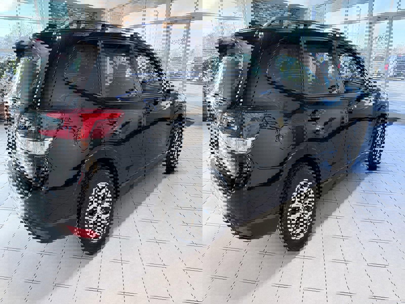 Used 2022 Subaru Forester Premium image 7