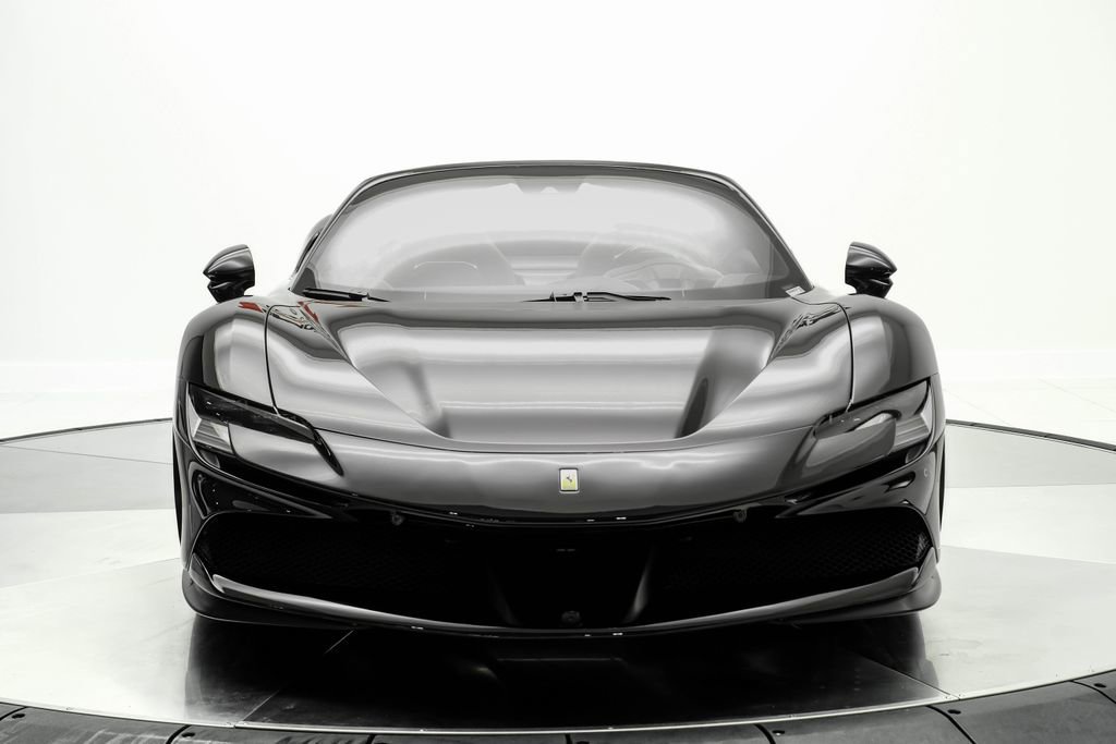 Used 2022 Ferrari SF90 Spider AWD/4WD image 2