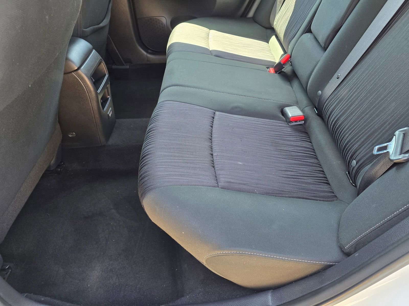 Used 2019 Nissan Sentra SV FWD image 16