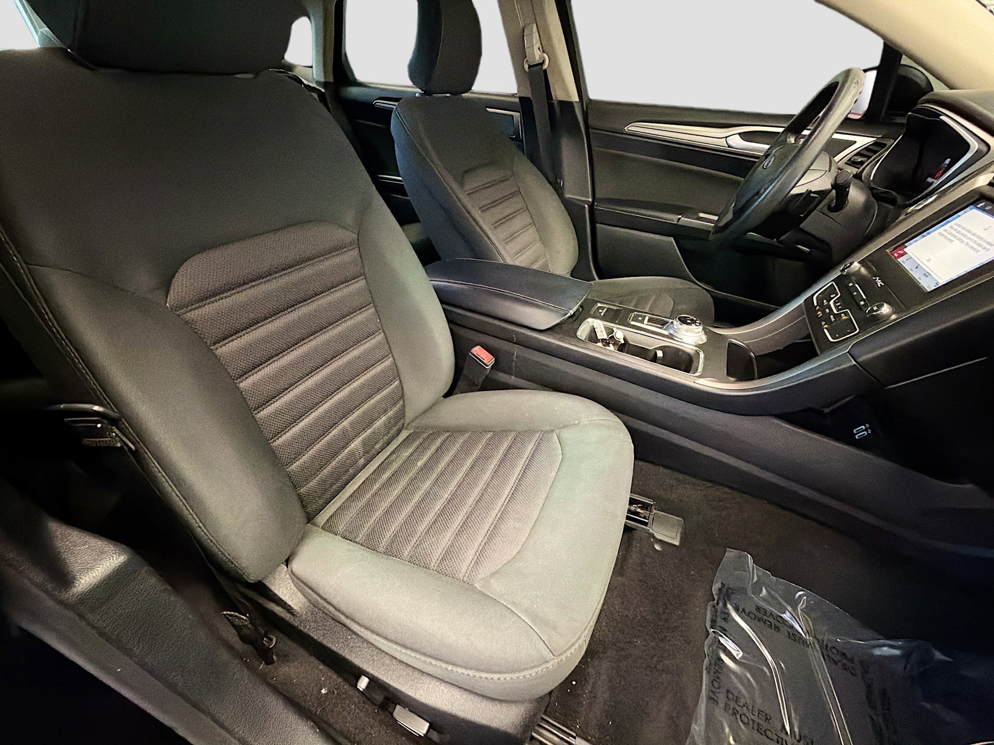 Used 2019 Ford Fusion SE image 14