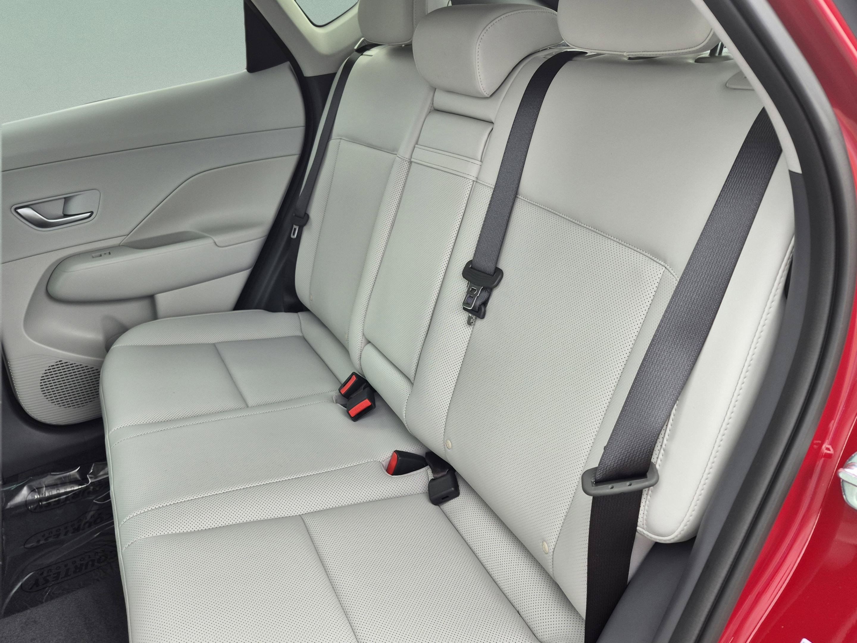 New 2026 Hyundai Kona Limited FWD image 17