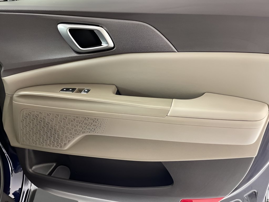 New 2026 Kia Carnival EX FWD image 44