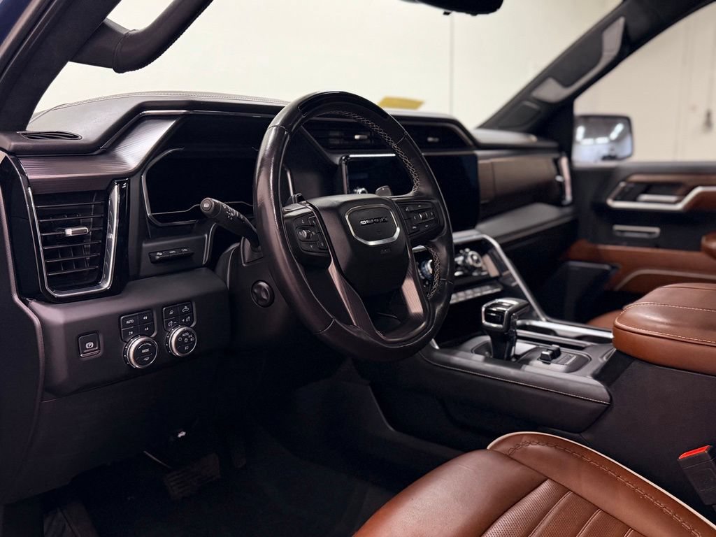 Used 2024 GMC Sierra 1500 Denali Ultimate AWD/4WD image 12