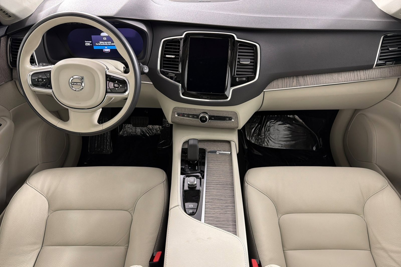 Used 2024 Volvo XC90 B6 Plus AWD/4WD image 12