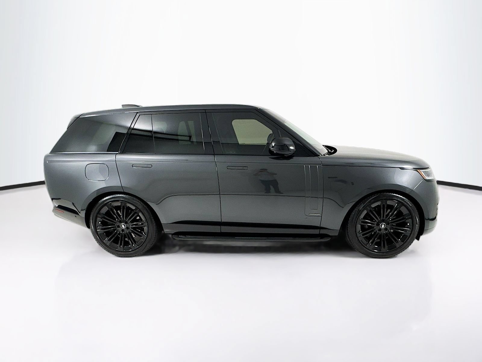 Used 2024 Land Rover Range Rover Autobiography AWD/4WD image 9