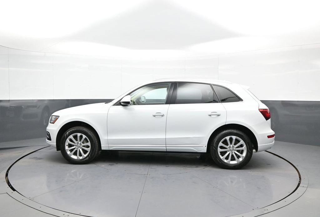 Used 2016 Audi Q5 2.0T Premium Plus w/ Technology Package image 9