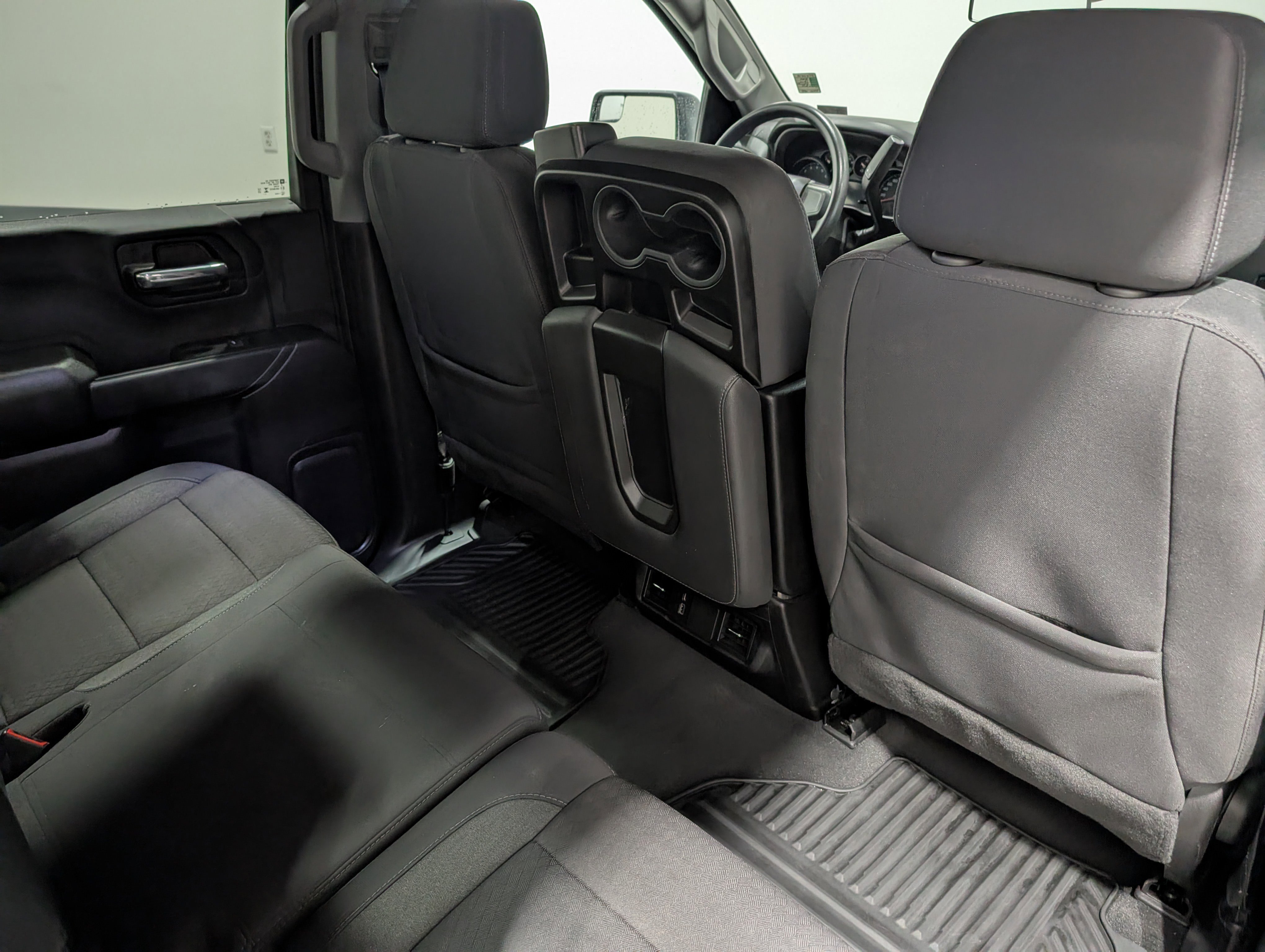 Used 2024 Chevrolet Silverado 1500 Custom image 18