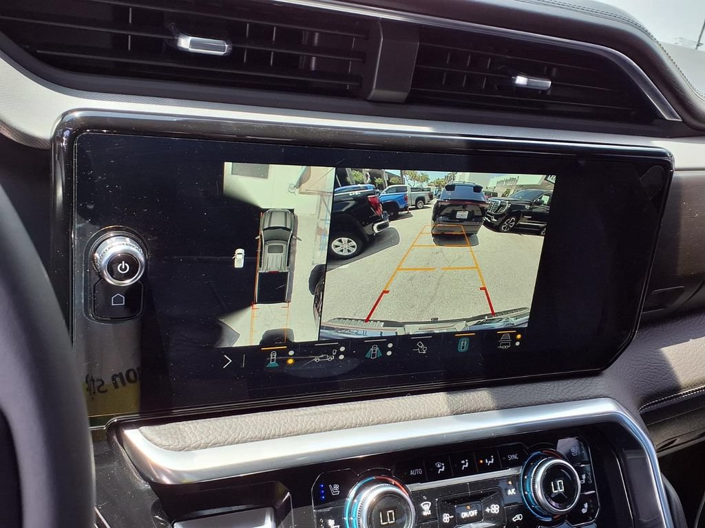 Used 2023 GMC Sierra 1500 Denali w/ Technology Package AWD/4WD image 6