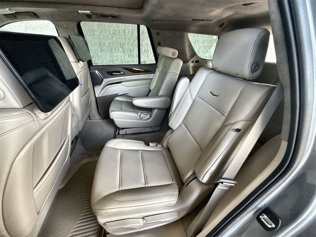 Certified 2024 Cadillac Escalade Sport Platinum w/ Heavy-Duty Trailer Package image 24