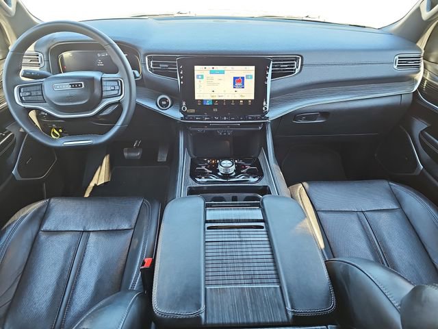 Used 2024 Jeep Wagoneer L Series III w/ Flexible Seating Group image 9