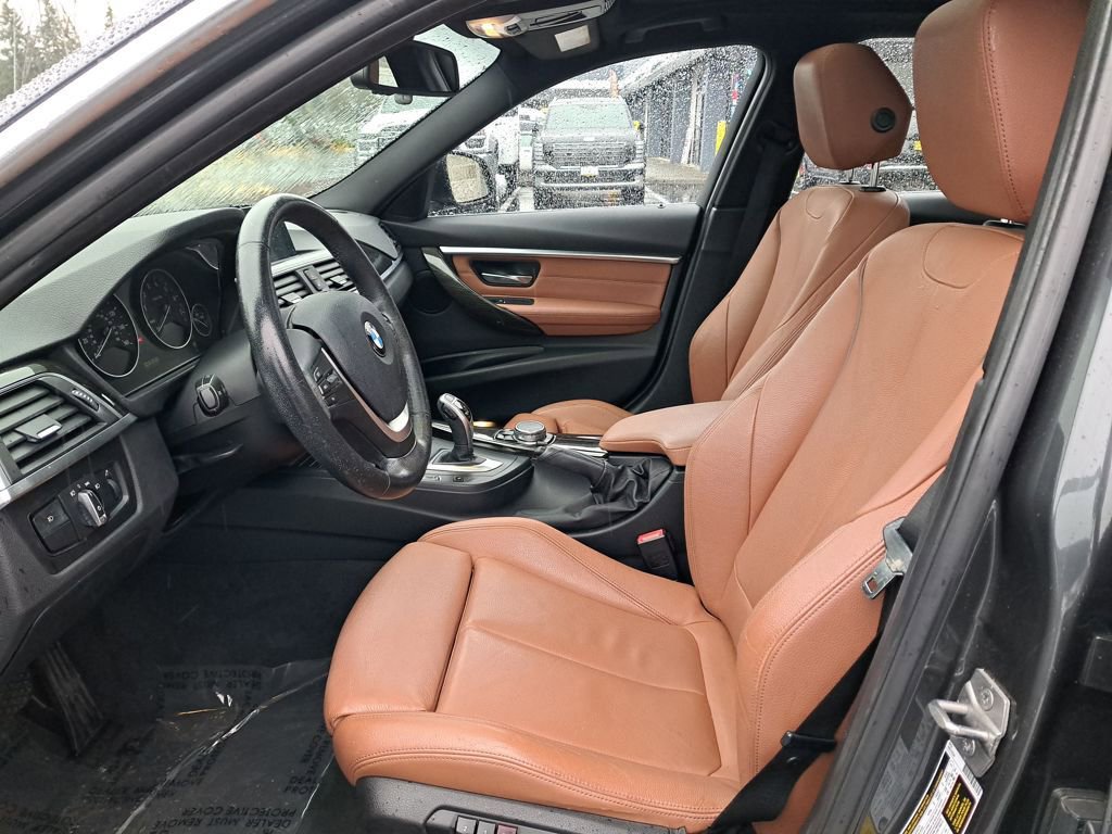 Used 2017 BMW 330i Sedan image 12