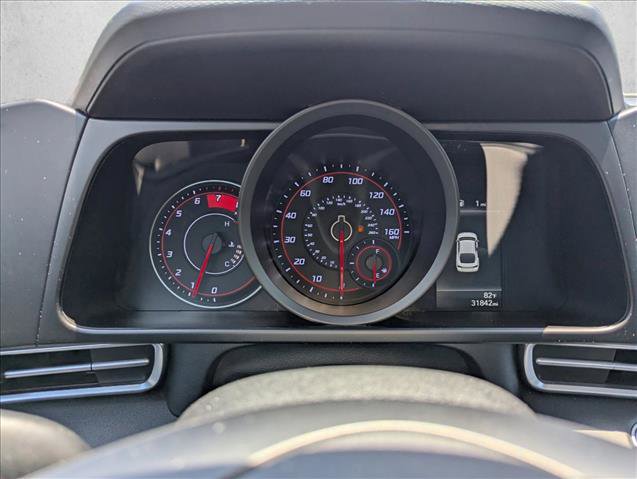 Used 2023 Hyundai Elantra SEL FWD image 16