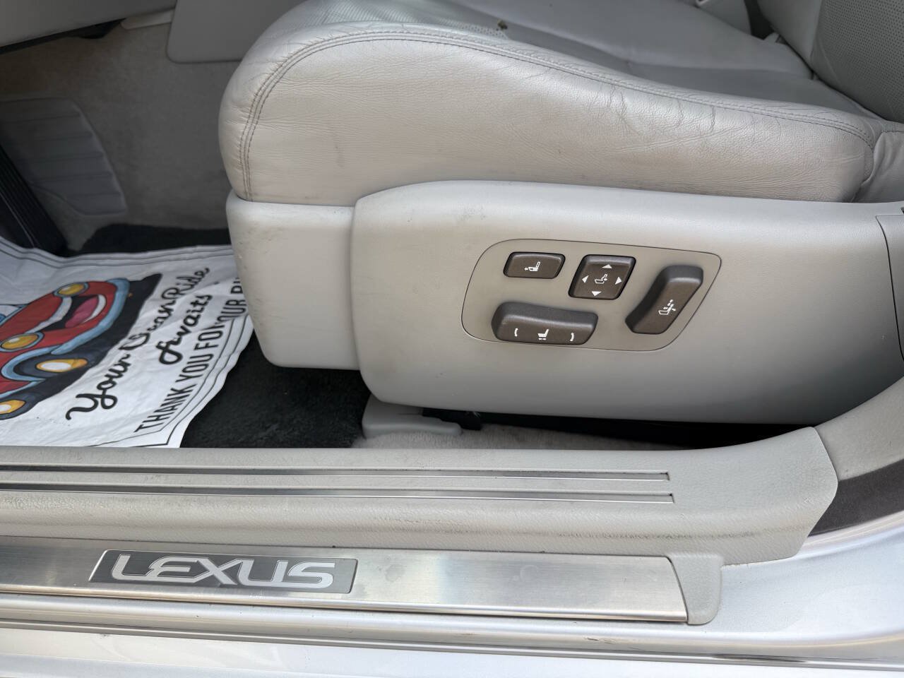 Used 2007 Lexus LS 460 RWD image 38