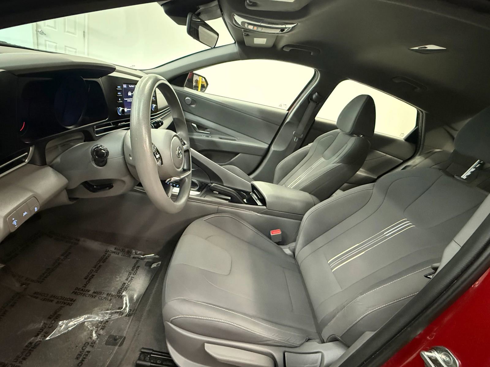 Used 2023 Hyundai Elantra SEL image 15