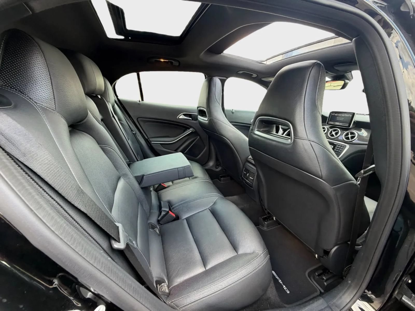 Used 2015 Mercedes-Benz GLA 45 AMG 4MATIC image 18
