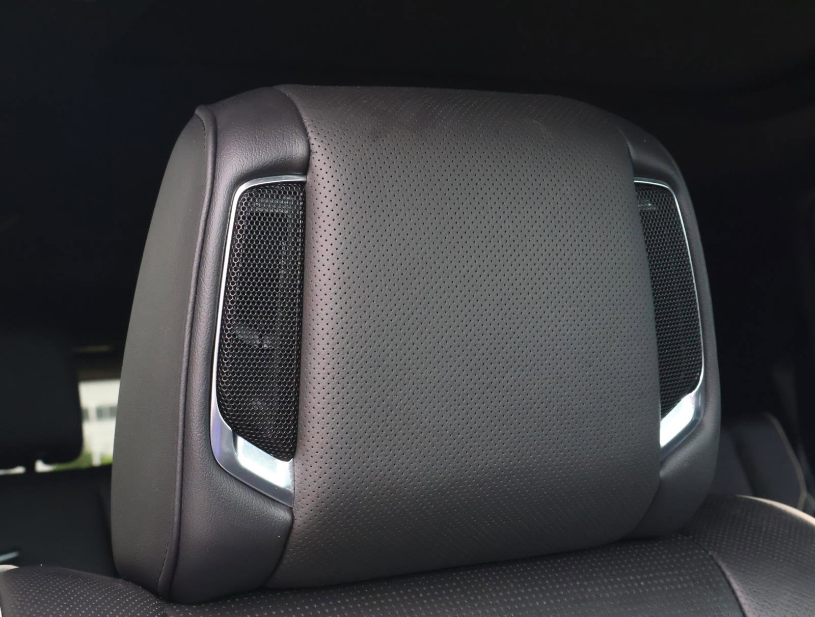 Used 2022 Cadillac Escalade ESV Premium Luxury AWD/4WD image 25