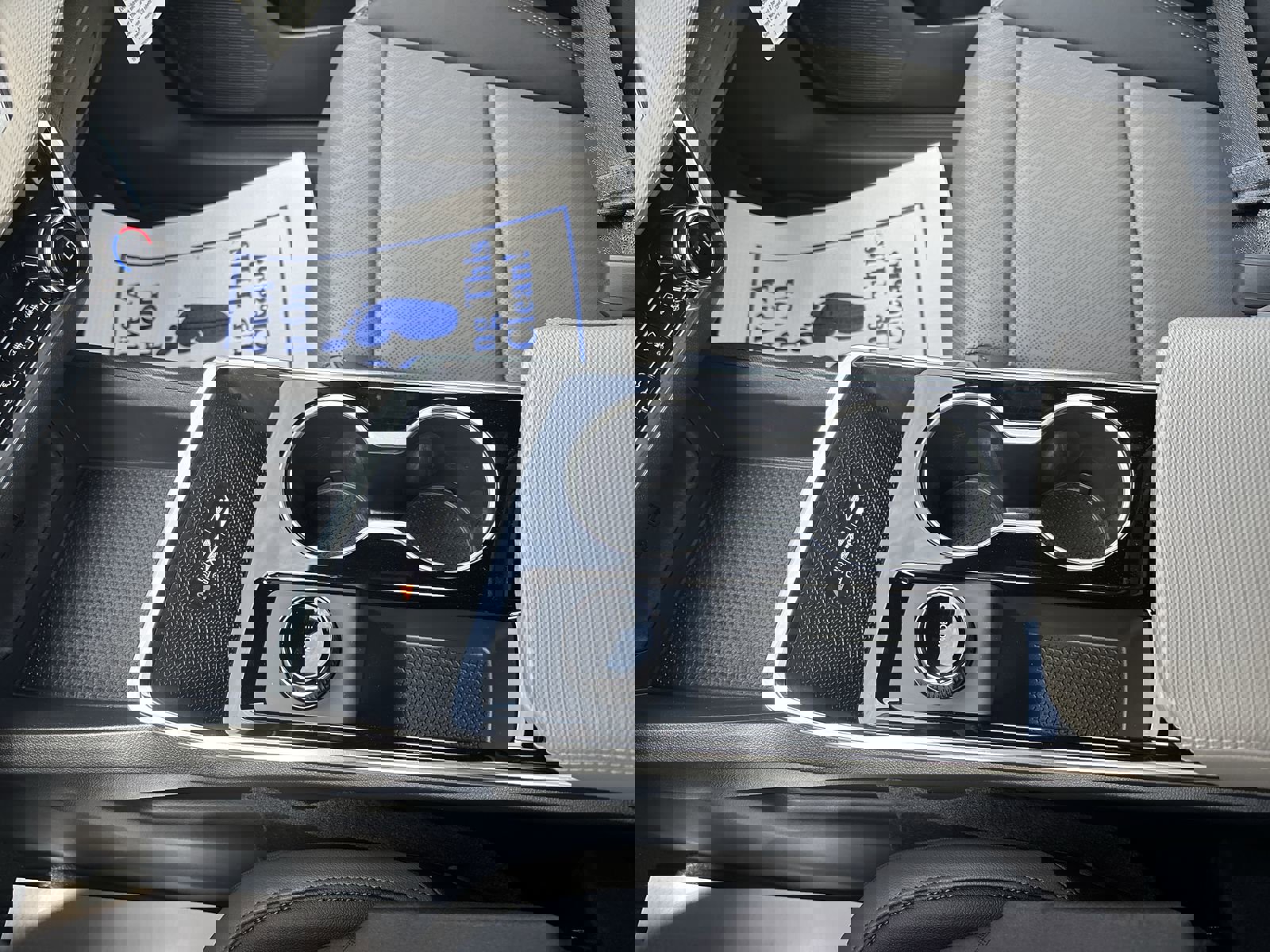 New 2026 Chevrolet Equinox LT w/ Convenience Package II image 23