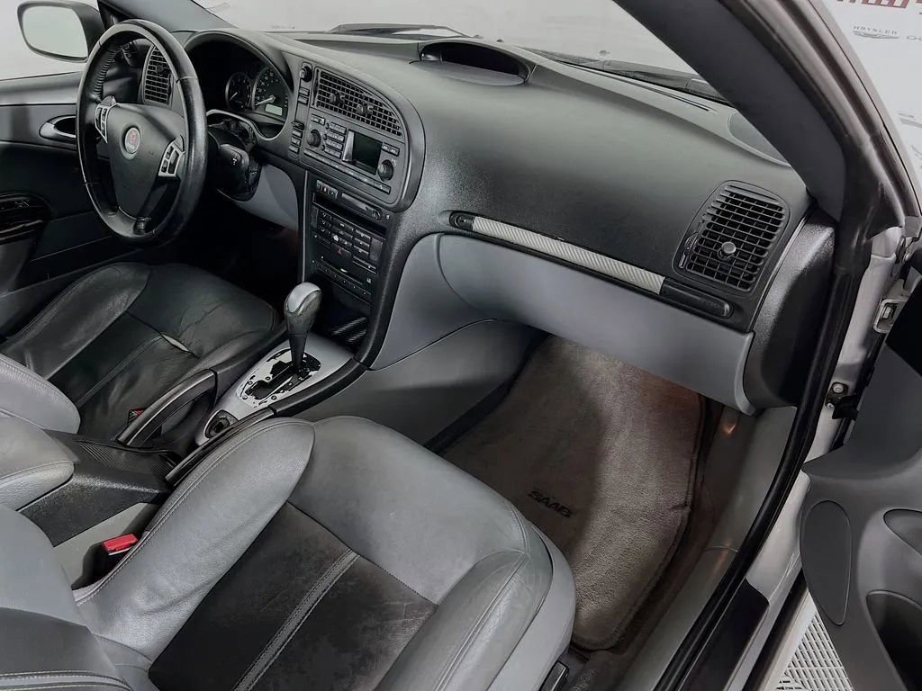Used 2004 Saab 9-3 Aero image 27