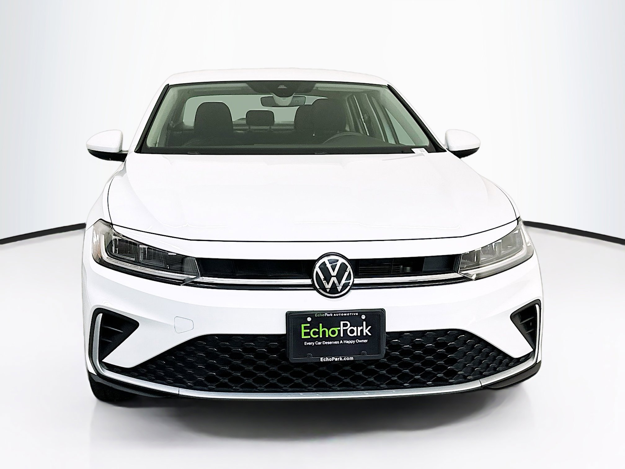 Used 2025 Volkswagen Jetta S image 2