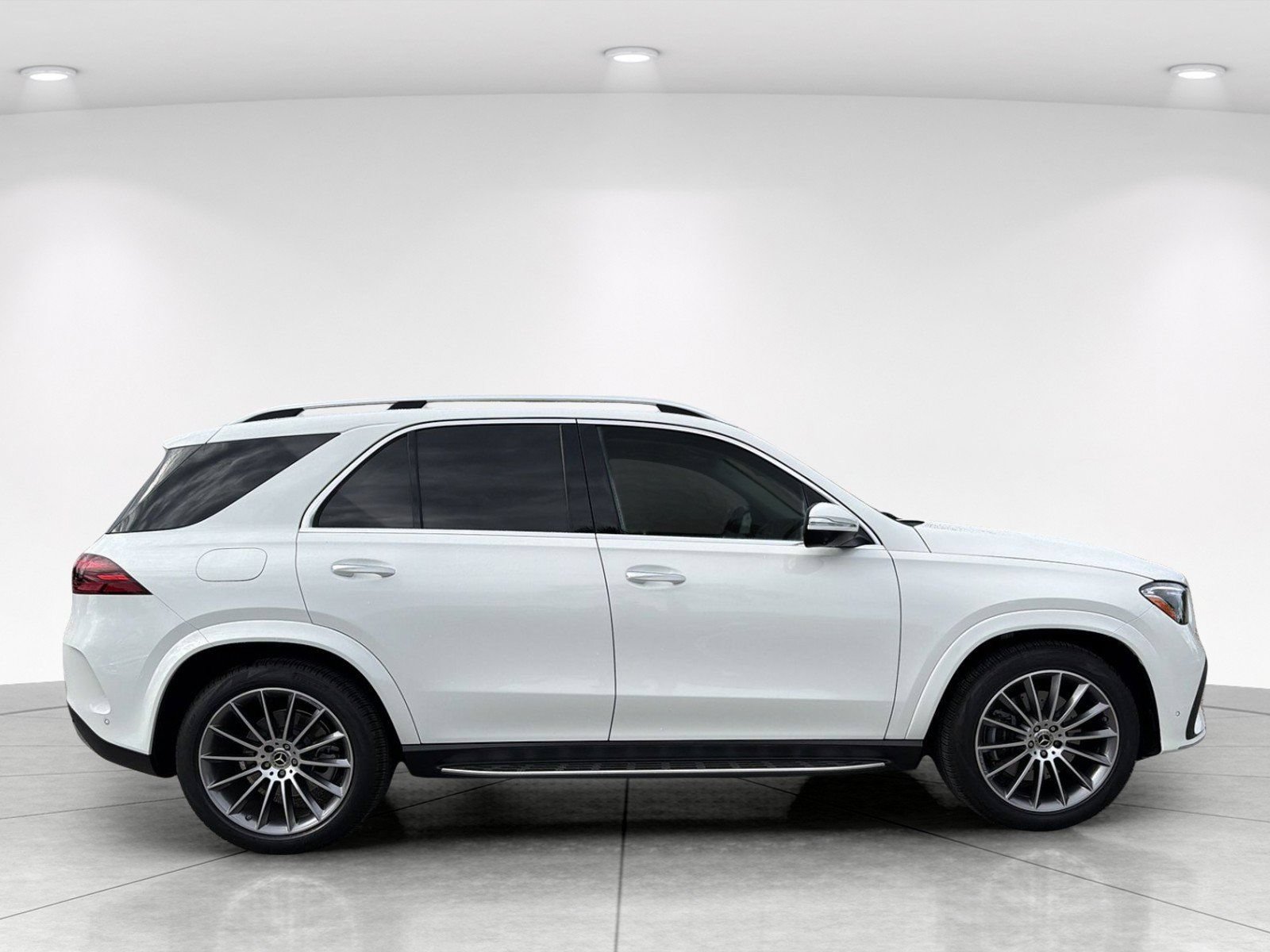 Used 2026 Mercedes-Benz GLE 450 4MATIC image 3