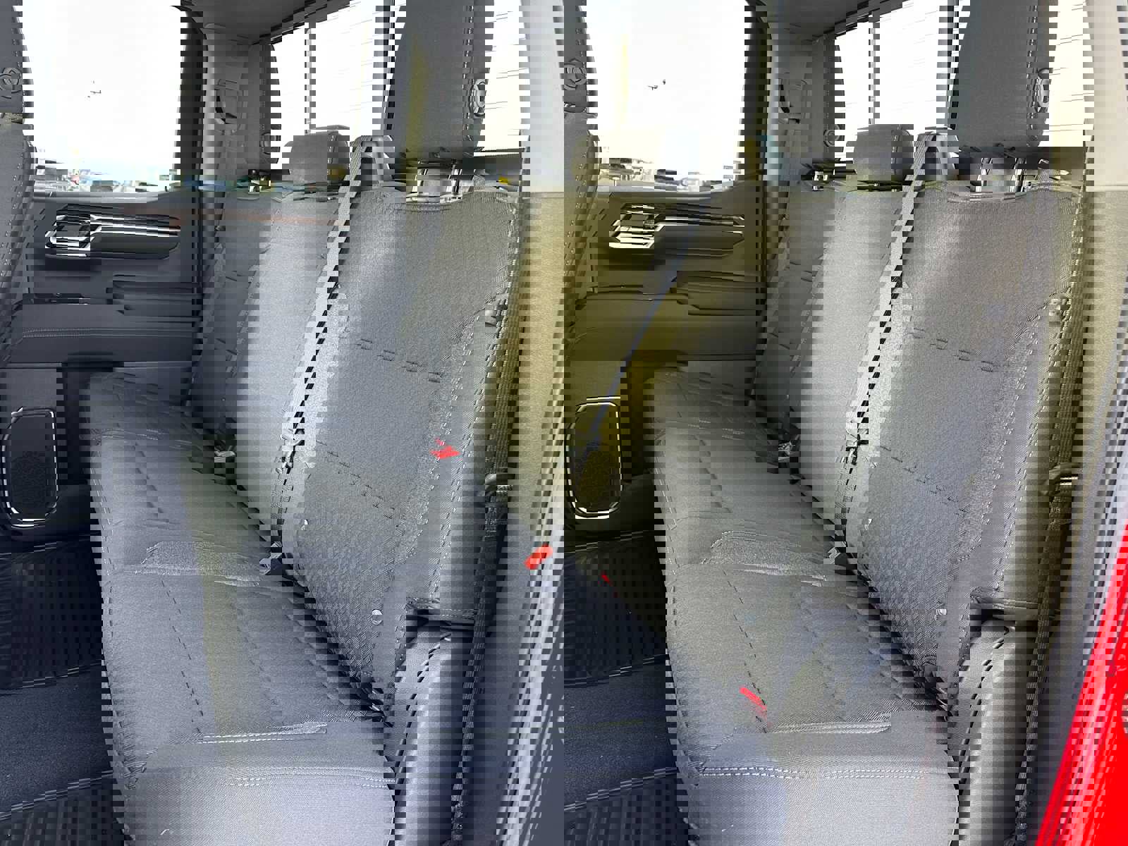 Used 2025 GMC Sierra 1500 SLE w/ X31 Off-Road Package image 17