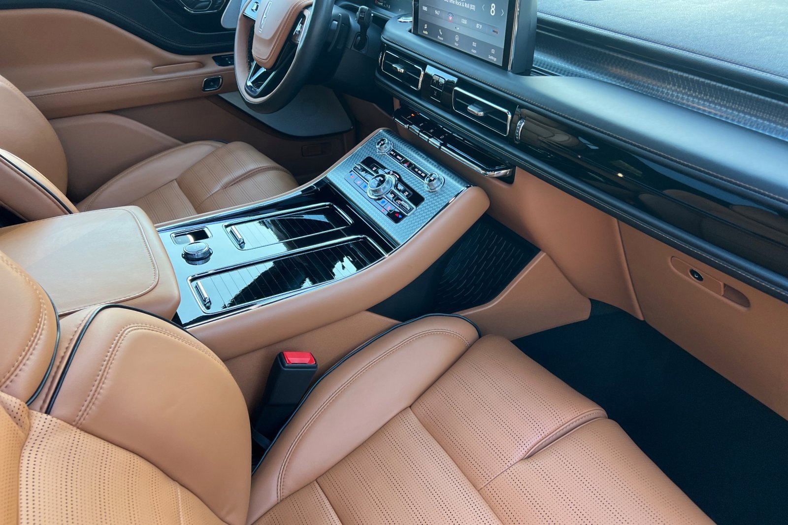 Certified 2023 Lincoln Aviator Black Label Grand Touring w/ Class IV Trailer Tow Package image 17