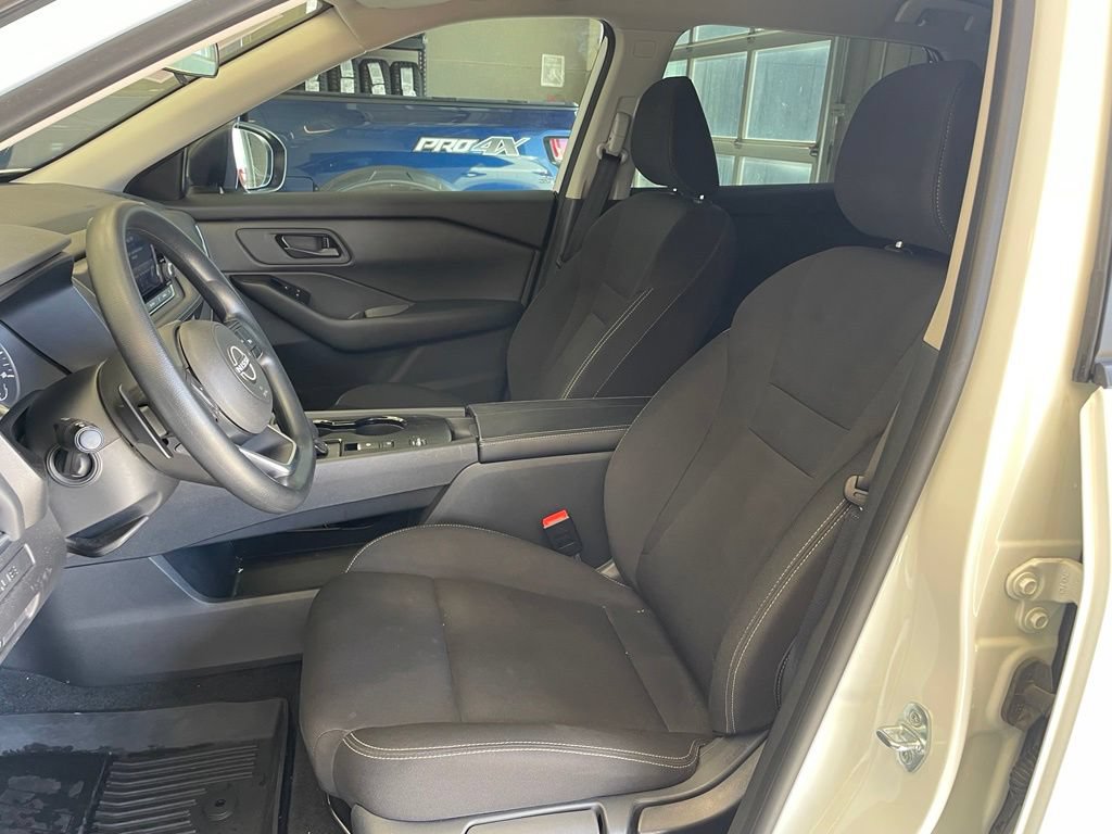 Certified 2024 Nissan Rogue S FWD image 10