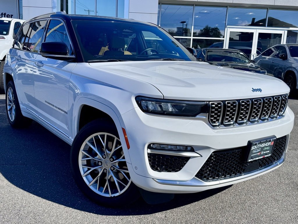 Certified 2023 Jeep Grand Cherokee Summit w/ Luxury Tech Group V