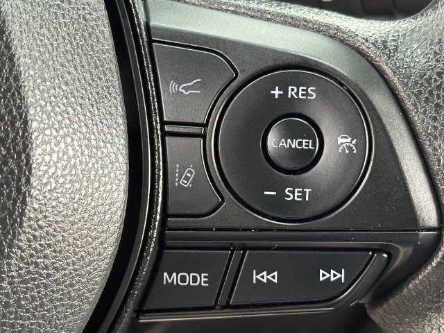 Certified 2025 Toyota RAV4 XLE AWD/4WD image 14