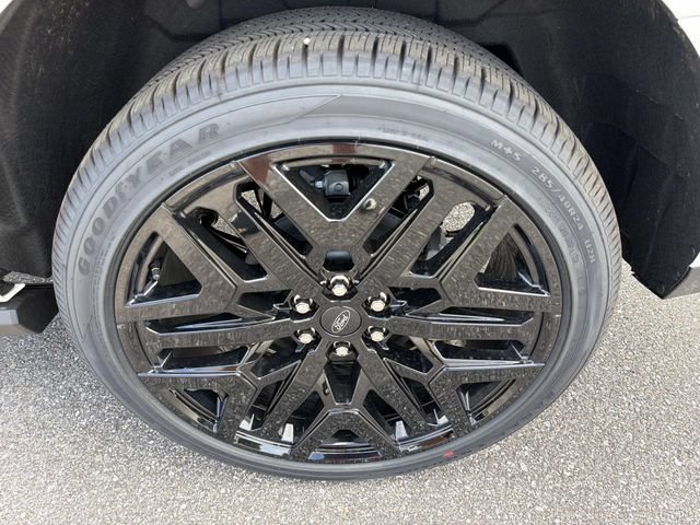 New 2026 Ford Expedition Platinum w/ Stealth Performance Package AWD/4WD image 41