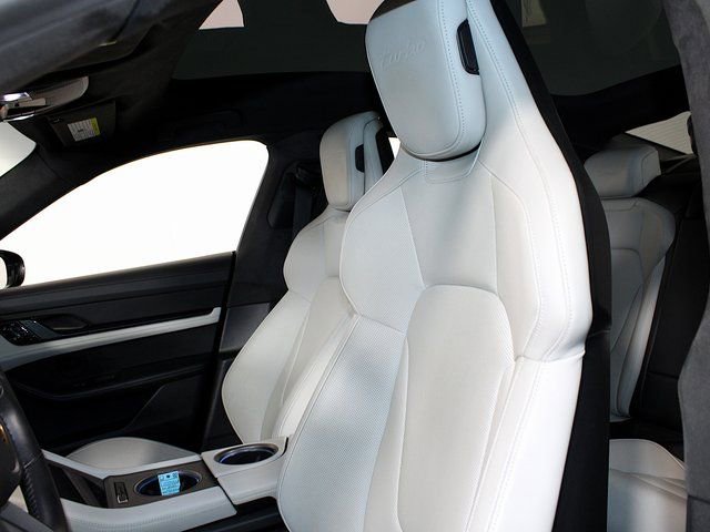 Certified 2020 Porsche Taycan Turbo image 22