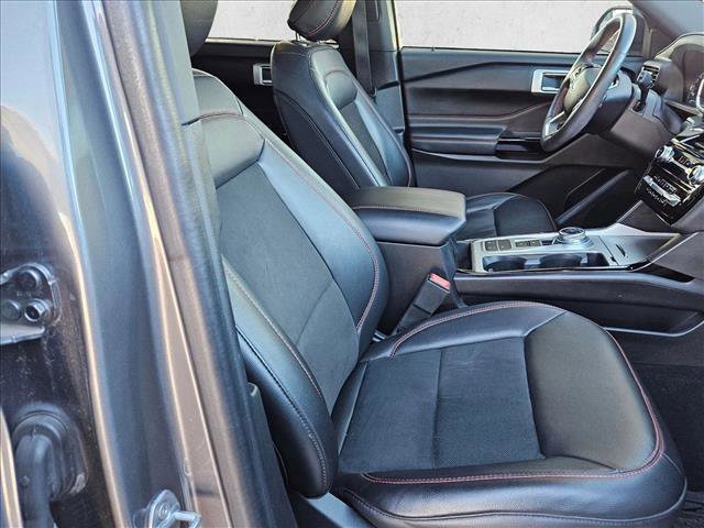 Used 2022 Ford Explorer ST-Line w/ Class IV Trailer Tow Package image 21