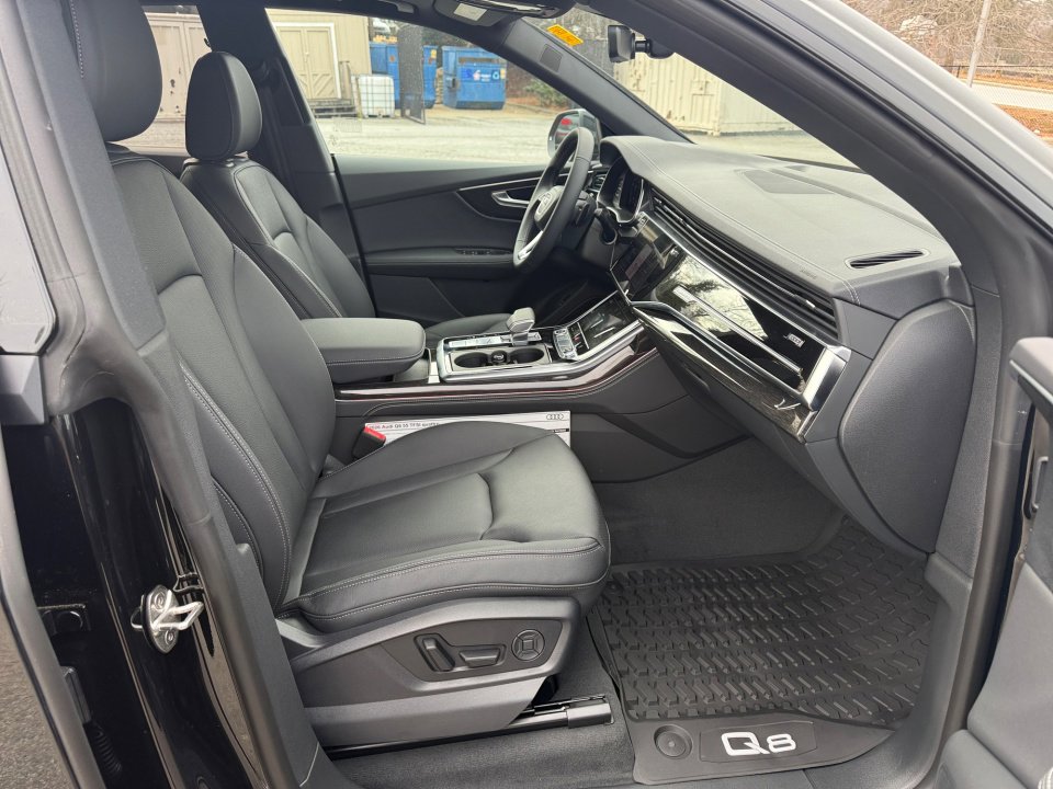 New 2026 Audi Q8 Premium Plus image 28