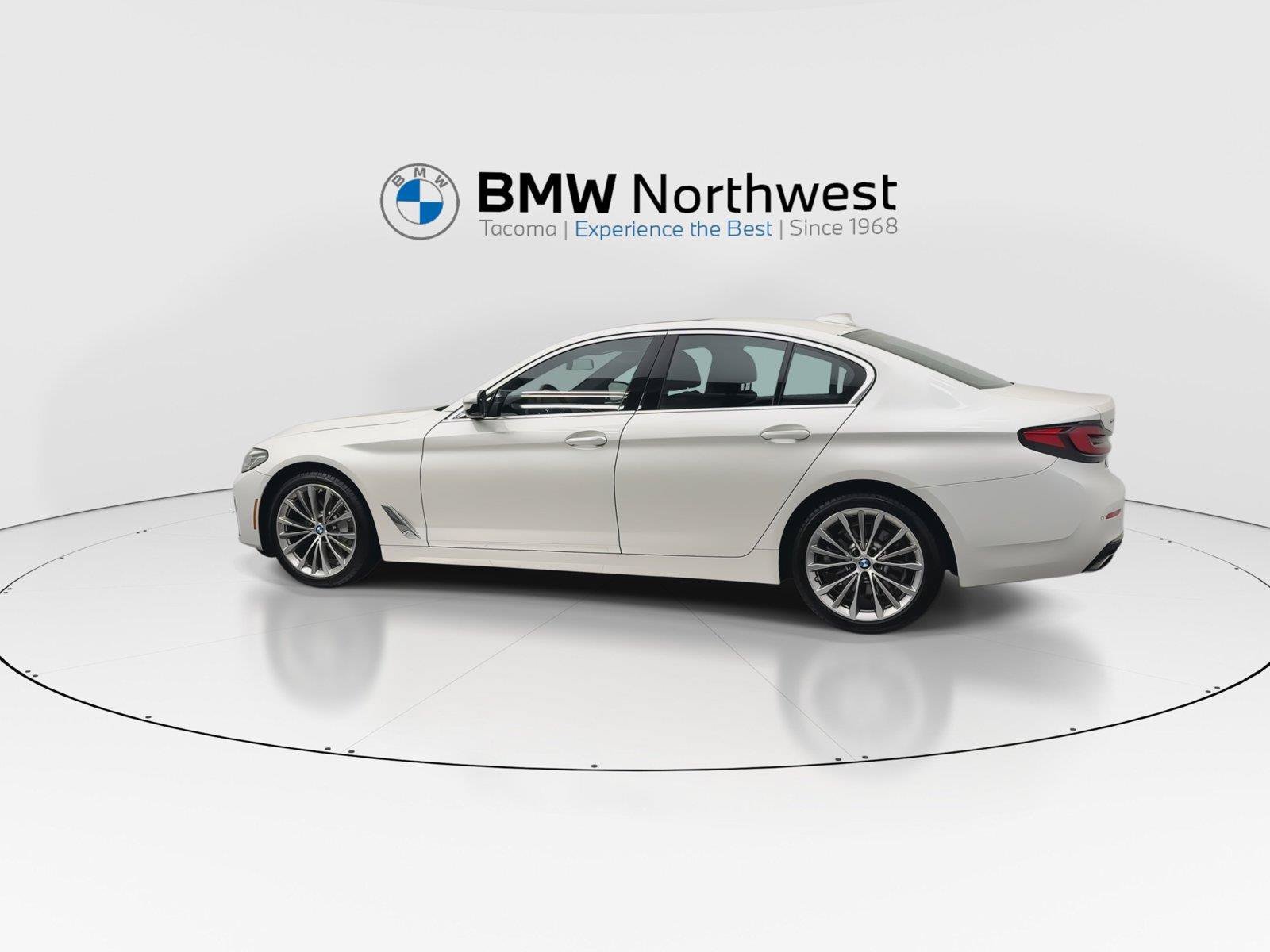 Used 2023 BMW 530i xDrive w/ Convenience Package AWD/4WD image 12