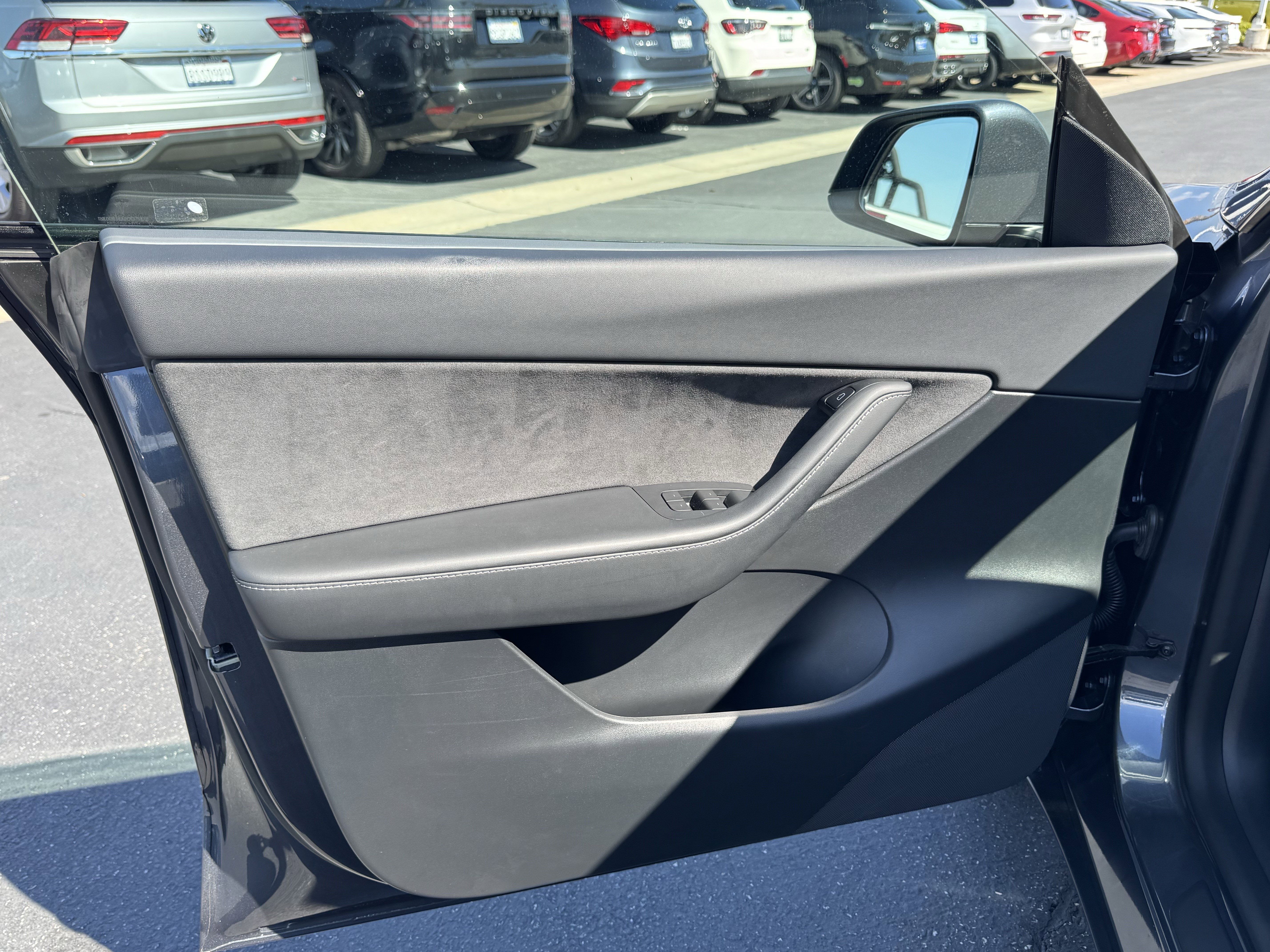 Used 2022 Tesla Model Y Performance image 14