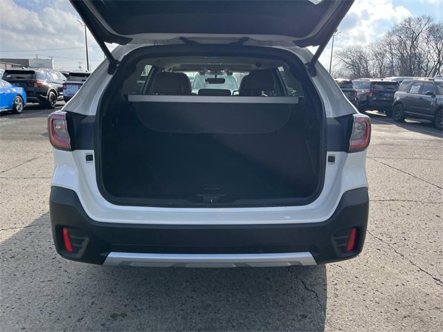 Used 2022 Subaru Outback Touring XT image 12